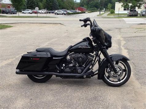 The motorcycle has a 2014 street glide seat. Pics of 14" or 16" apes on batwing fairings, please ...