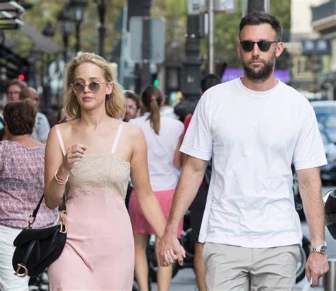 Where is jennifer lawrence and cooke maroney's wedding venue? Dlisted | Jennifer Lawrence Married Cooke Maroney