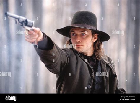 COLD MOUNTAIN 2003 JUDE LAW Stock Photo Alamy