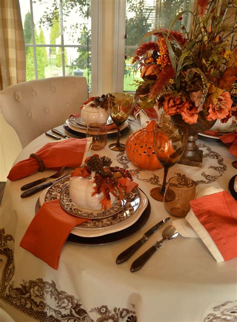 Beautiful Fall Tablescape Featuring Spode Delamere 秋のテーブルセッティング ホリデーテーブル テーブルデコレーション テーブル