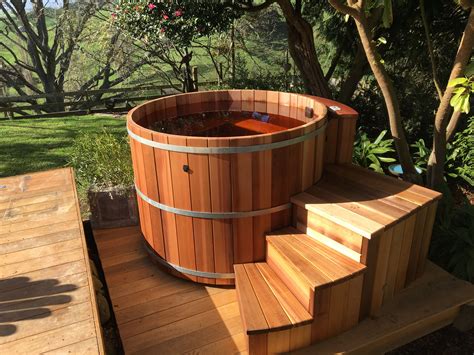 Pin By Charles George On Colonial Hot Tubs Rustic Hot Tubs Cedar Hot