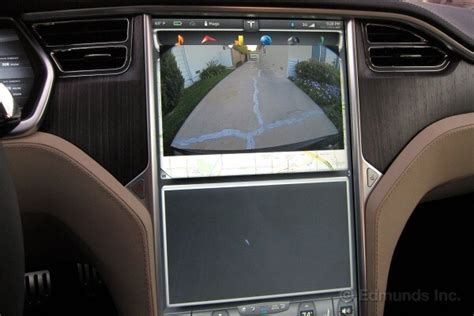 New Touchscreen Bug Surfaces 2013 Tesla Model S Long Term Road Test