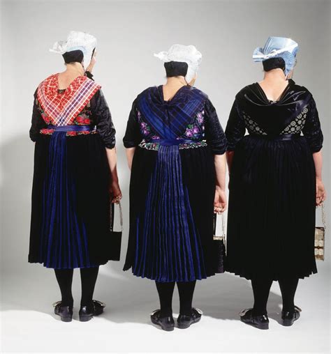 traditional costume staphorst atelier nostalgia folk costume traditional outfits academic