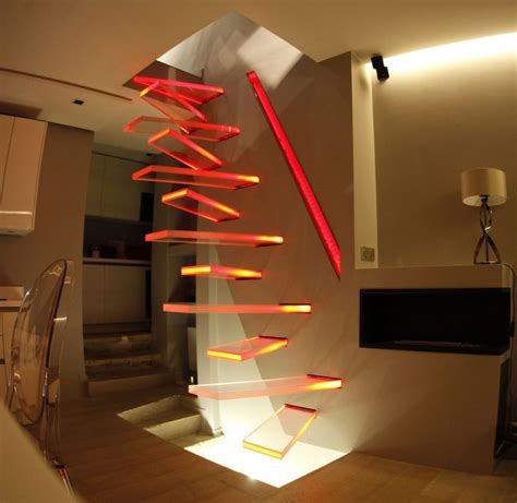 20 glass staircase wall designs with a graceful impact on the overall decor. Luxury Glass Stairs With Lighting