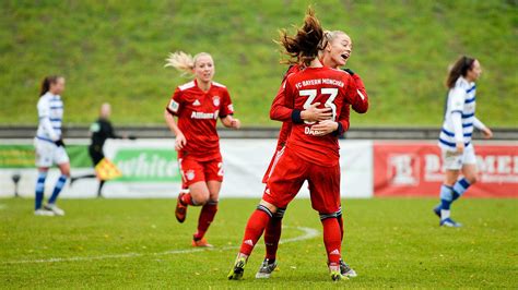 Sc freiburg v bayern munich. Bayern verkürzt Rückstand auf Wolfsburg :: DFB - Deutscher ...