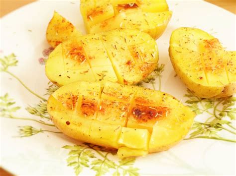 Patatas super deliciosas receta fácil y rápida. Receta de patatas asadas al microondas | Cocina