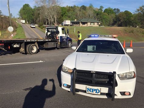 1 Killed In Northport Crash Tuscaloosa Officer Transported To Dch Wbma