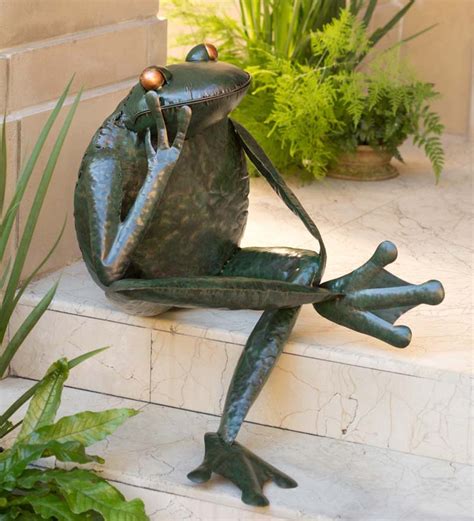 Thinking Frog Metal Yard Sculpture Wind And Weather