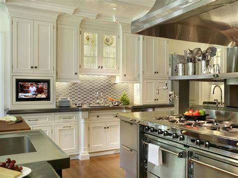No need to say more about this classic beauty. 25+ Dreamy White Kitchens