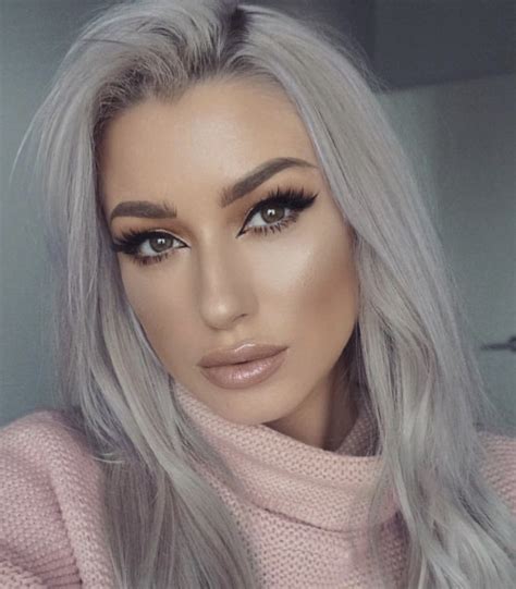 The What Makeup Goes With Grey Hair Trend This Years Stunning And