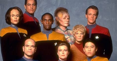 My Year Of Star Trek Starting Voyager