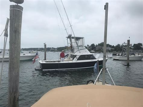 1986 Bertram 31 Flybridge Cruiser Power New And Used Boats For Sale