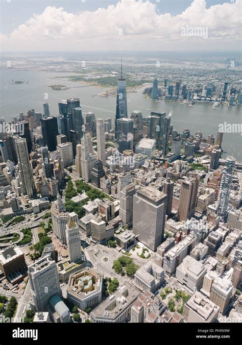 Aerial View Of Manhattan With One World Trade Center Hi Res Stock