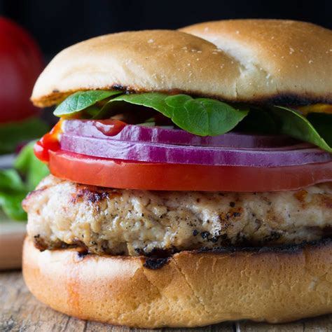 How To Make A Juicy Grilled Turkey Burger