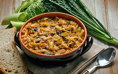 Check spelling or type a new query. RIBOLLITA, LA ZUPPA TOSCANA NELLA VERSIONE UFFICIALE