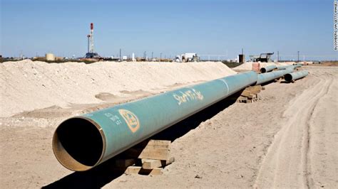 Americas Biggest Oilfield Is Running Out Of Pipeline