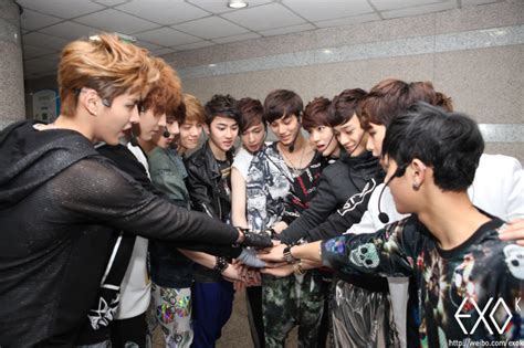 In this page you can quickly check the age of the exo members today, and on their debut. Celebrating #6YearsWithEXO: 6 Reasons EXO's Debut Is Unforgettable