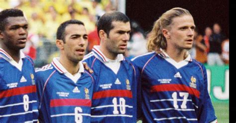 Léquipe De France Lors De La Finale De La Coupe Du Monde 1998 Au Stade