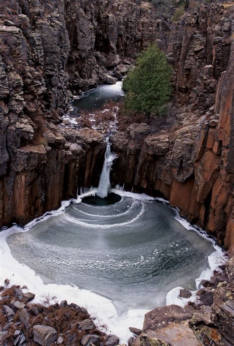 Explore Sycamore Canyon In Arizona Arizona Travel Cool Places To