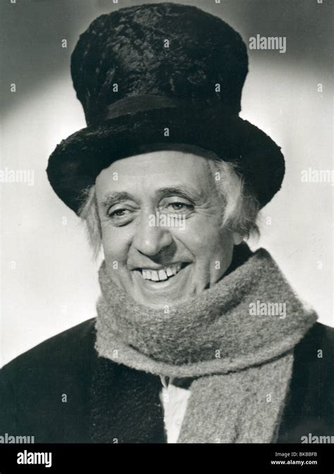 Scrooge Hi Res Stock Photography And Images Alamy