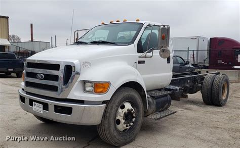 2011 Ford F650 Super Duty Truck Cab And Chassis In Kansas City Mo