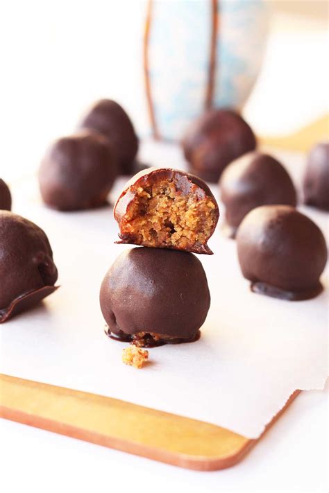 But when i got how to make these, it took a little time to make these and from my analysis, i have made a proper. Dark Chocolate Almond Butter Buckeye Balls - Paleo Grubs