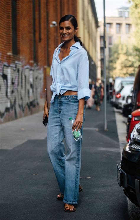 Low Rise Jeans Are Coming Back—and Thats Ok Glamour In 2020 Jeans