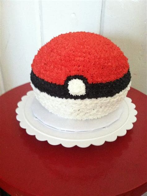 Pokeball Pokemon Cake Decorated Cake By Michelle Cakesdecor