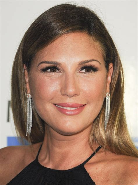 daisy fuentes net worth measurements height age weight