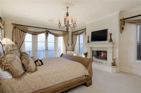 Luxury Master Bedrooms With Fireplaces Designing Idea