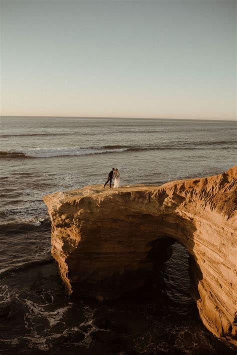 Romantic Sunset Cliffs Elopement Wedding In San Diego Ca In 2021