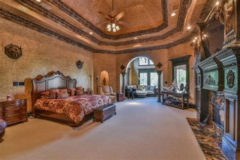 Texas Castle Mansion Comes Straight Out Of Harry Potter With A 25