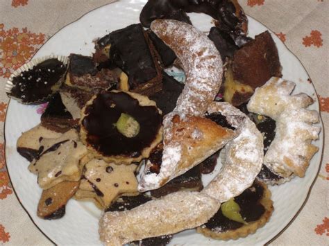 Näytä lisää sivusta christmas slovak cookies and cakes facebookissa. The Best Slovak Christmas Cookies - Best Recipes Ever