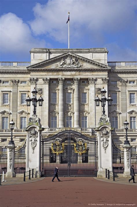 Image Detail For England London Buckingham Palace Is The Official