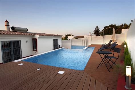 For inground pools australia, swimming pool deck decorating ideas, inground swimming pool deck ideas. Looking for a Pool Deck to Really Knock Your Socks Off? | WHI