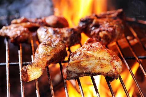 Looking for bbq tips on chicken? how many times have you had dried chicken come off the grill tasting like saw dust? Electric Skillet Barbecue Chicken Recipe