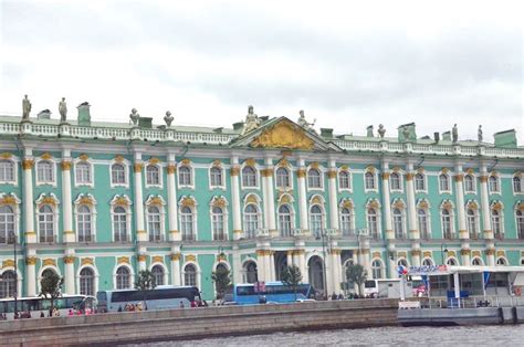 Petersburg aktivitäten auf einen blick. Top Sehenswürdigkeiten von St. Petersburg erkunden