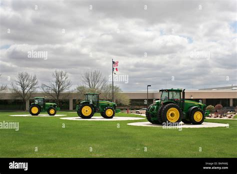 John Deere Tractor Assembly Plant Waterloo Iowa Stock Photo Alamy