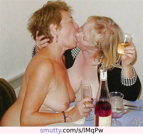 Amateur Lesbians Topless Kissing Girlskissing Mature Smutty Com