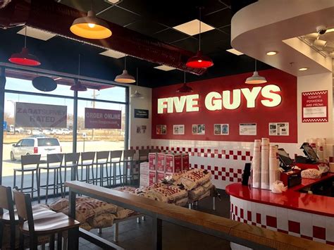 Whatever role you're thinking of applying for at five guys, we want you to be sure that it's right for we'll review your completed application and if we think you're made of the right stuff, we'll give you a. Five Guys - Restaurant | Coralville, IA 52241, USA