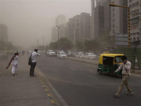 india dust storms forecasters warn of more to come as freak weather death toll rises to 143