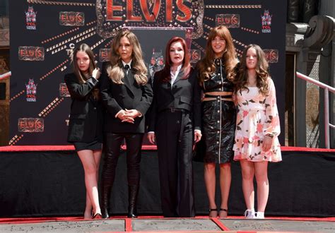 Lisa Marie Presley Eulogy Pregnant Riley Keough Lockwood Twins Remembers Mama In Emotional