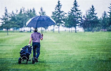 Best Rain Gear For Golfers To Stay Storm Ready Bvm Sports
