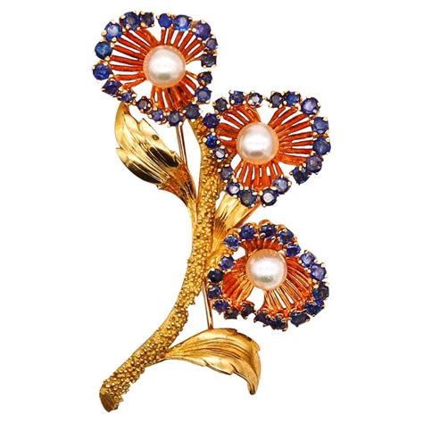 Tiffany Co 1960 Retro Pin Brooch In 18kt Gold With 335 Ct Sapphires