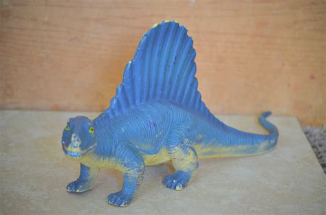 There is a dimetrodon who hates water? Dimetrodon Dinosaur Toy 1998 | Etsy | Dinosaur toys, Toys ...