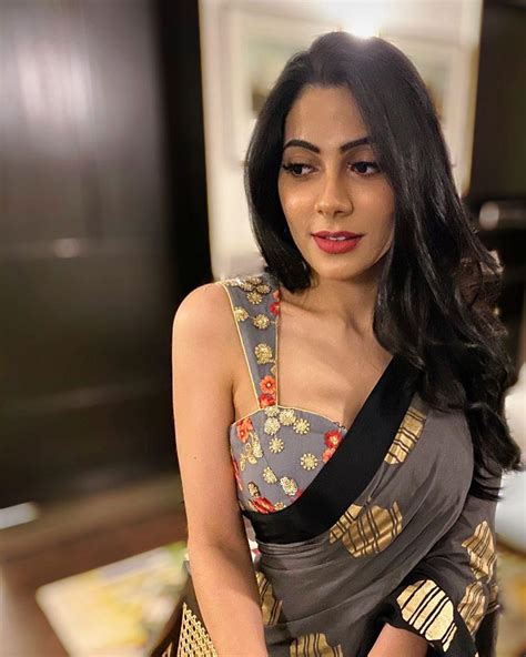 Biggboss 14 contestant nikki tamboli know about her lifestyle, biography, age, height, boyfriend, family, education, career & struggle, unknown facts, house, net worth in 2020, and many more. Nikki Tamboli: Bigg Boss 14 contestant's THESE looks will ...