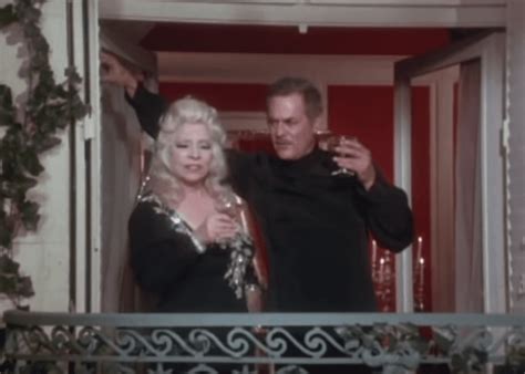 Titillating Facts About Mae West The Original Blonde Bombshell