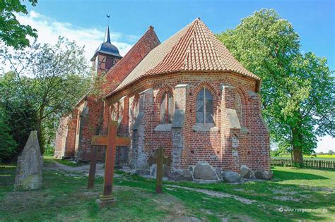 Kirche Landow älteste Fachwerk Kirche Norddeutschlands