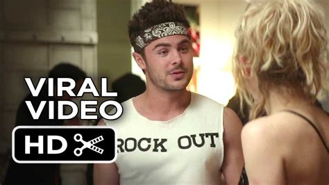 That Awkward Moment Viral Video Holiday Tips Zac Efron Movie Hd Youtube