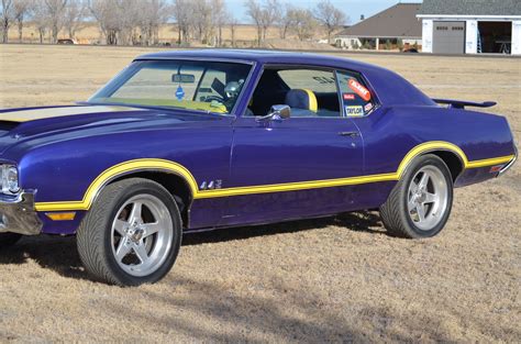 Cutlass Muscle Car Purple Power Show Car Classic Oldsmobile 442